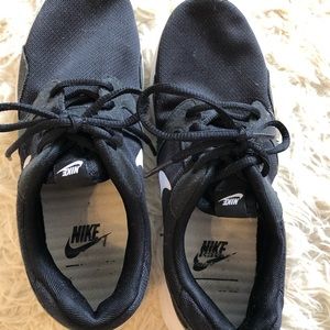 Black Running Sneakers
